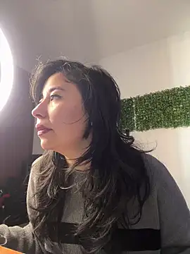 Snapshot of LolaOpalX chatting on 4, 3, 2026 LolaOpalX online show from 4, 3, 2026