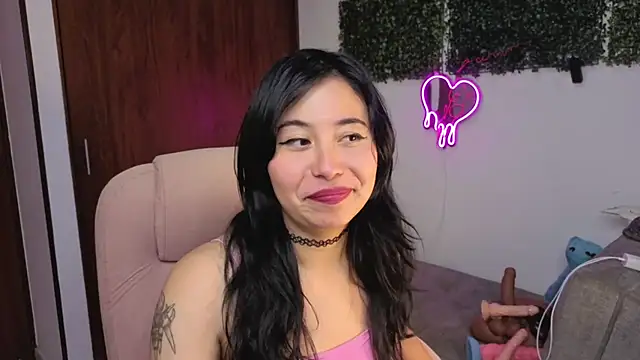 Snapshot of LolaOpalX chatting on 13, 5, 2026 LolaOpalX online show from 13, 5, 2026