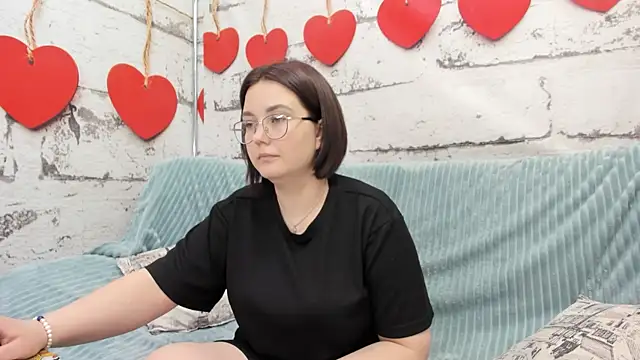 Sweetie Rozzy online show from 4, 5, 2026