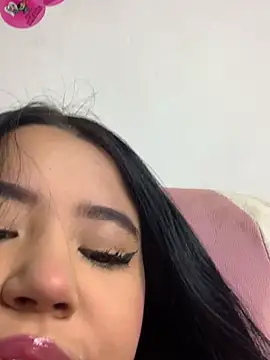 Snapshot of DulcePiink chatting on 8, 3, 2026 DulcePiink online show from 8, 3, 2026