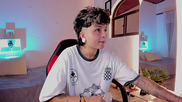 Zury Ramirez online show from 30, 4, 2026