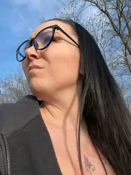 Snapshot of InkedCurly_L chatting on 9, 3, 2026 InkedCurly L online show from 9, 3, 2026