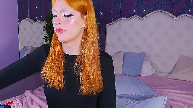 LunaBl1ss online show from 28, 4, 2026