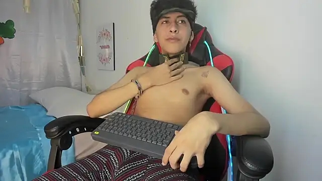 julian xx online show from 18, 4, 2026