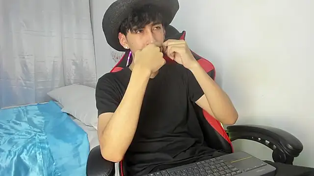 julian xx online show from 28, 4, 2026