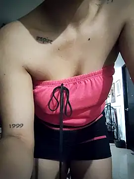 Snapshot of laperracobarde chatting on 10, 3, 2026 laperracobarde online show from 10, 3, 2026