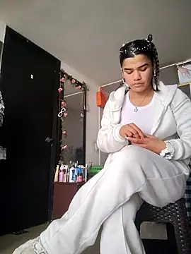 Snapshot of laperracobarde chatting on 11, 3, 2026 laperracobarde online show from 11, 3, 2026