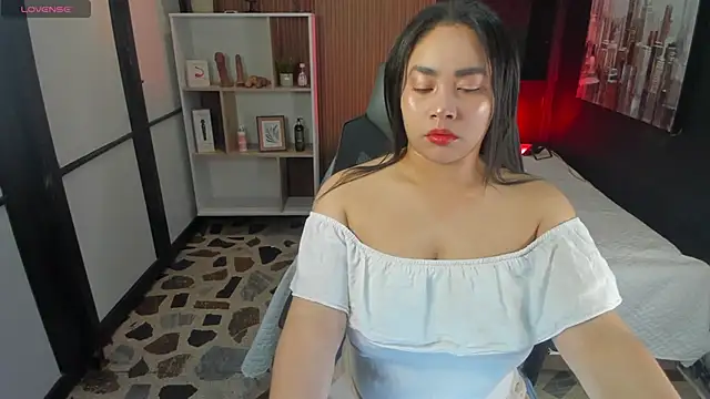 ThaliaBrookss  online show from 9, 3, 2026