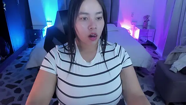 ThaliaBrookss  online show from 11, 7, 2026