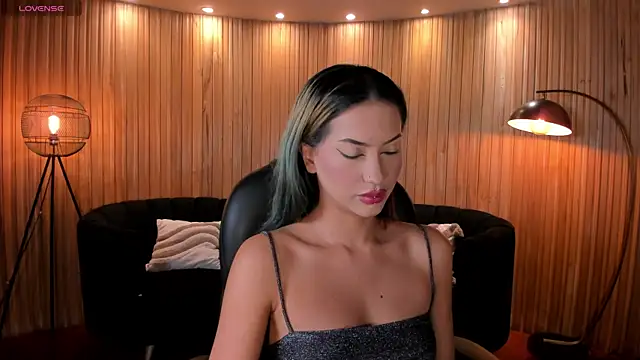 Snapshot of KayraLanne chatting on 19, 5, 2026 KayraLanne online show from 19, 5, 2026