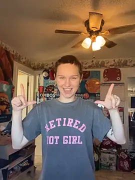 Snapshot of SugarNCinnamon chatting on 13, 2, 2026 SugarNCinnamon online show from 13, 2, 2026