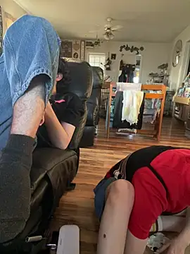 Snapshot of SugarNCinnamon chatting on 9, 3, 2026 SugarNCinnamon online show from 9, 3, 2026