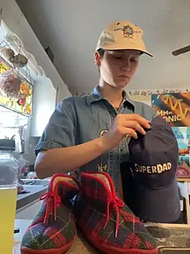 Snapshot of SugarNCinnamon chatting on 14, 3, 2026 SugarNCinnamon online show from 14, 3, 2026