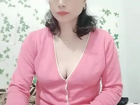 Sophie sexy7 online show from 9, 3, 2026