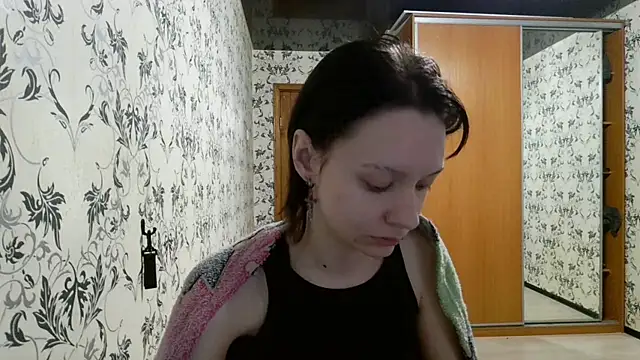 LxayBloom online show from 16, 4, 2026