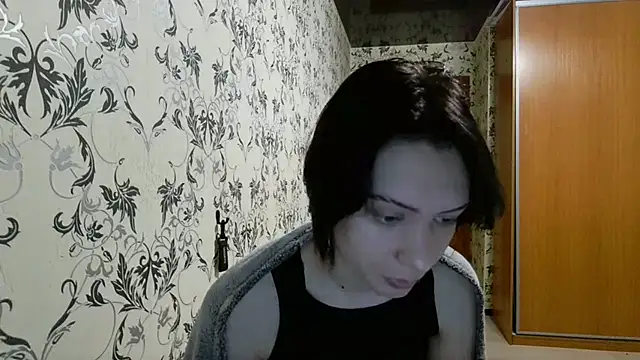 LxayBloom online show from 21, 4, 2026