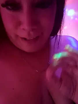 daaibabyxxx online show from 28, 4, 2026