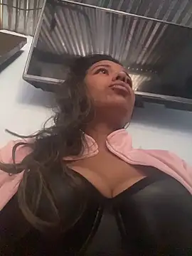 cinthia2011 online show from 3, 2, 2026