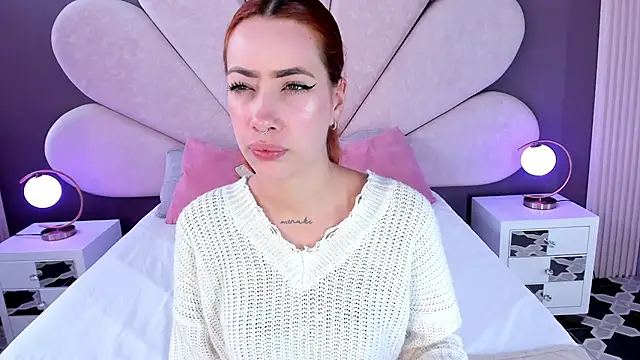 LolaGray   online show from 5, 3, 2026