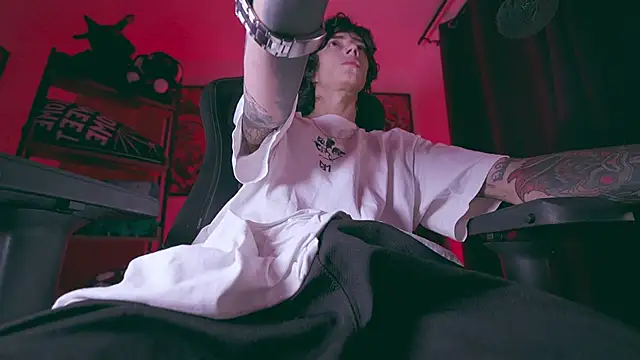 Olliver   y online show from 27, 2, 2026