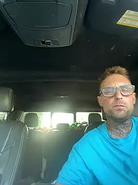 WIDBIGWHITECOCK online show from 3, 7, 2026