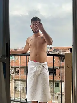 liam bronw online show from 5, 3, 2026