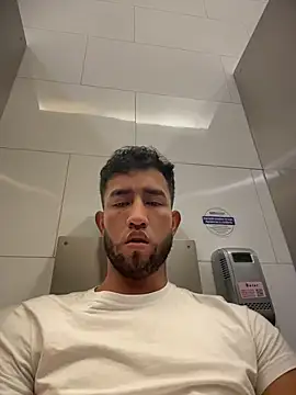 liam bronw online show from 25, 4, 2026