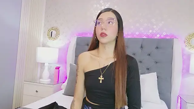 VioletFroost online show from 11, 3, 2026