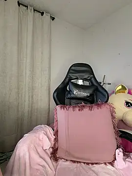 Stormi th online show from 6, 4, 2026