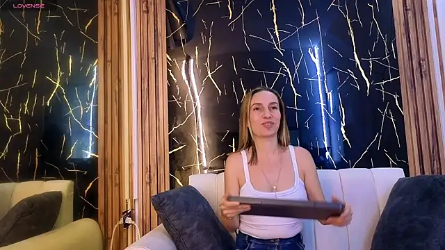 Starlight Mature aws online show from 13, 7, 2026