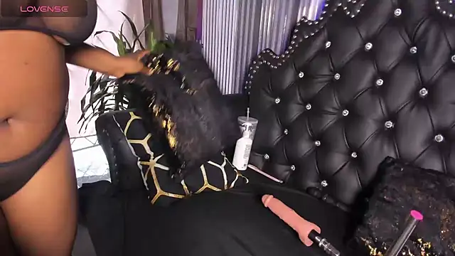 EbonyTanisha online show from 5, 5, 2026