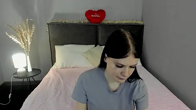 SkinyJoys online show from 27, 2, 2026