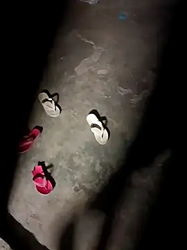 Hot hiuj online show from 15, 4, 2026