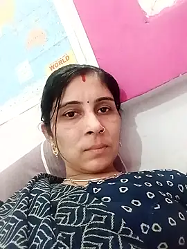 Hot ree85 online show from 26, 3, 2026