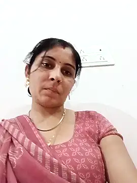 Hot ree85 online show from 27, 4, 2026