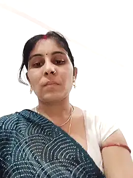 Snapshot of Hot_ree85 chatting on 1, 5, 2026 Hot ree85 online show from 1, 5, 2026