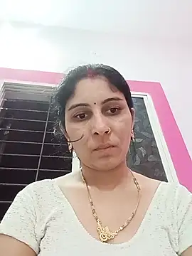 Snapshot of Hot_ree85 chatting on 31, 5, 2026 Hot ree85 online show from 31, 5, 2026