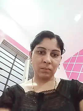 Snapshot of Hot_ree85 chatting on 11, 6, 2026 Hot ree85 online show from 11, 6, 2026