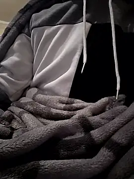 Snapshot of YoungAsainWithATrunk chatting on 12, 1, 2026 YoungAsainWithATrunk online show from 12, 1, 2026