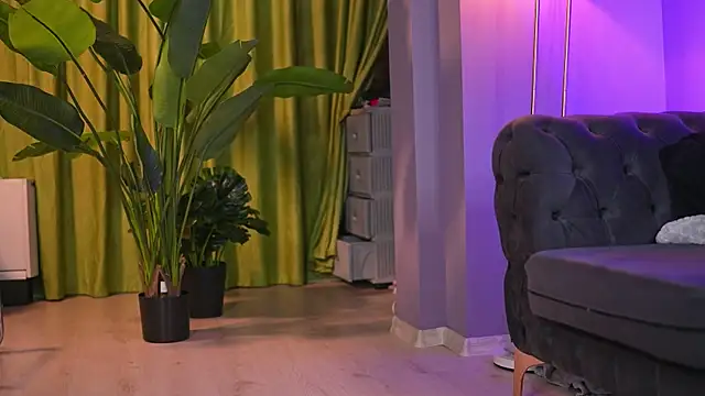 Ava Solis online show from 21, 6, 2026