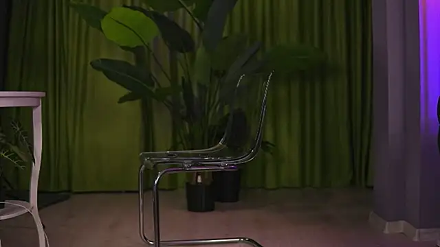 Ava Solis online show from 23, 7, 2026