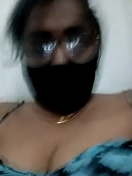 Queen-hot- online show from 10, 4, 2026