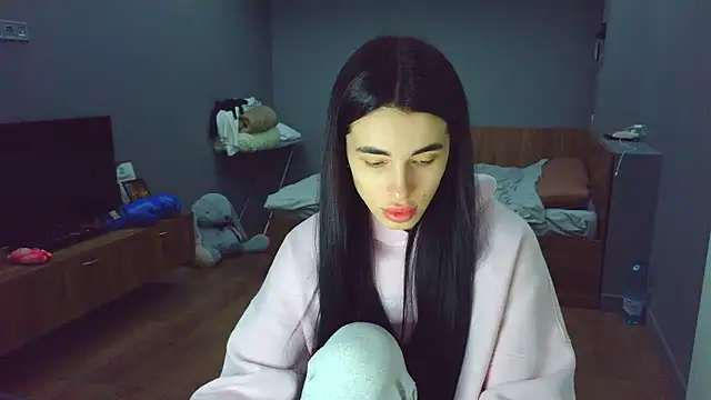 Vlada Elfie online show from 18, 4, 2026