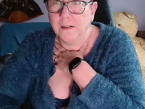 Snapshot of xmyriamx chatting on 22, 2, 2026 xmyriamx online show from 22, 2, 2026