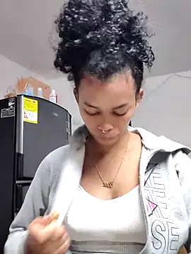 shenna brunette online show from 10, 3, 2026