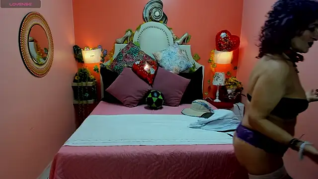 Snapshot of Dalila_Najjar_ chatting on 9, 6, 2026 Dalila Najjar online show from 9, 6, 2026