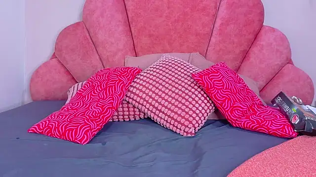 AmberStonne   online show from 21, 4, 2026