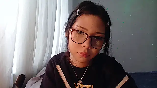 Snapshot of AprilOnilll chatting on 8, 1, 2026 AprilOnilll online show from 8, 1, 2026