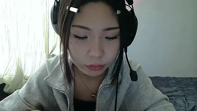 Snapshot of AprilOnilll chatting on 12, 1, 2026 AprilOnilll online show from 12, 1, 2026