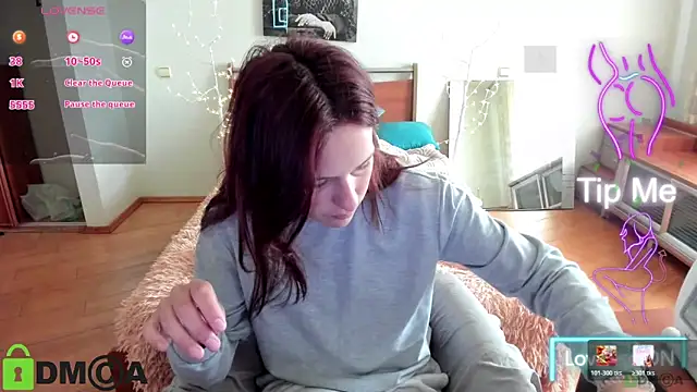 Snapshot of Lily_Viola chatting on 29, 4, 2026 Lily Viola online show from 29, 4, 2026